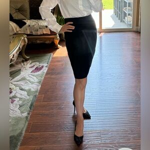 Theory pencil skirt  Size 4